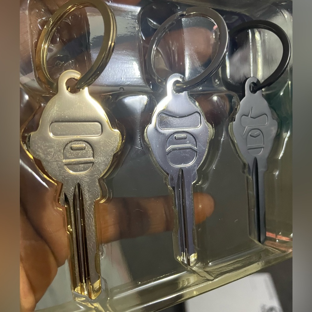 Aape by bathing ape Set of keys